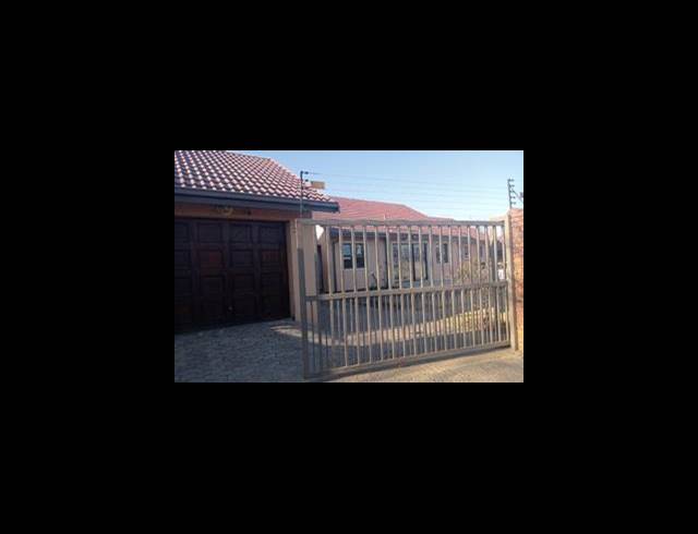 3 BEDROOM HOUSE FOR SALE IN BOKSBURG SOUTH